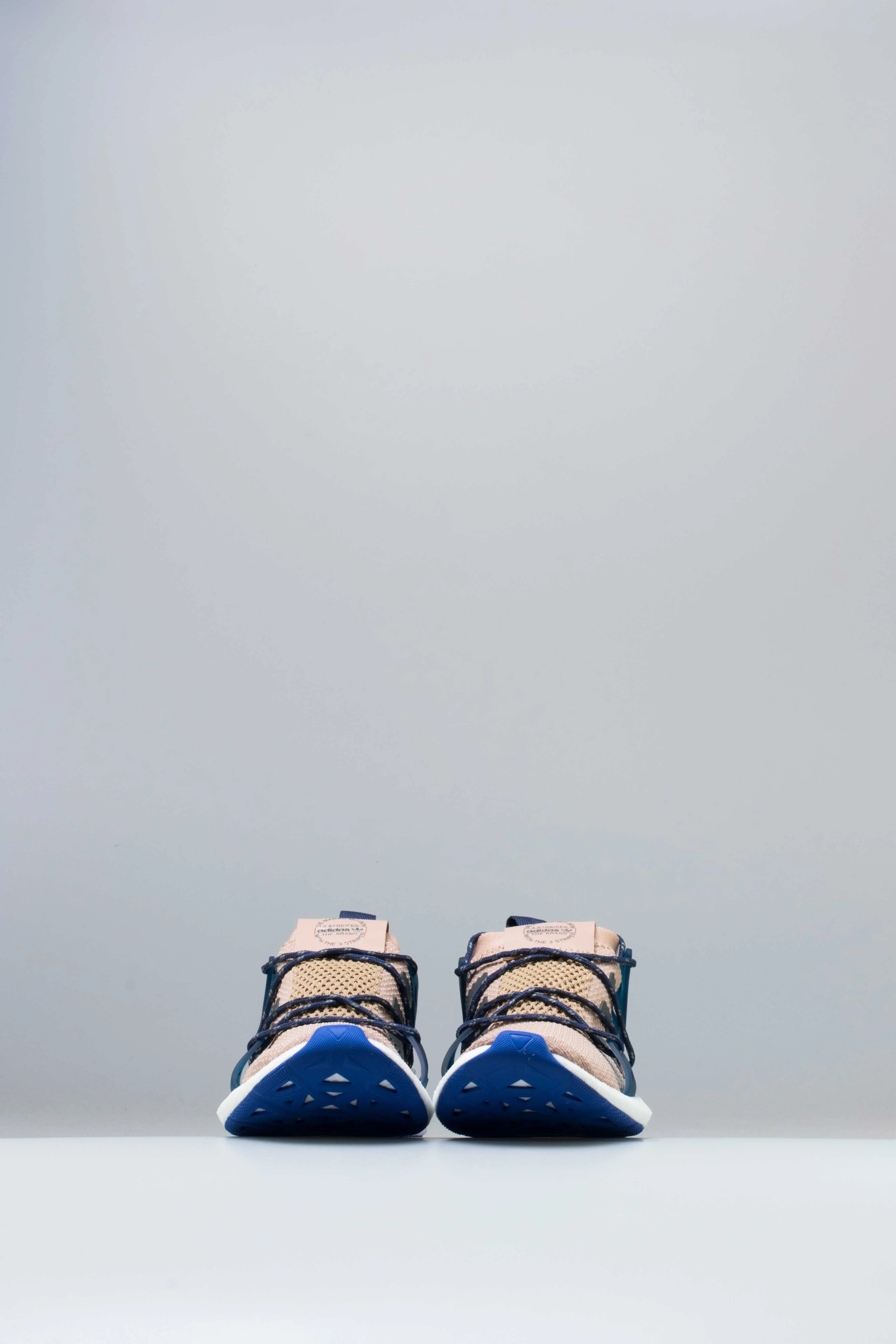 Arkyn Womens Shoes - Ash Pearl
